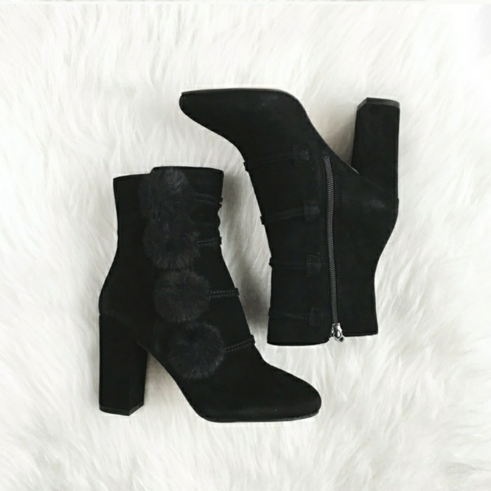 NIB Womens Sz.9.5B (M) The Fix Lyla Poms Ankle Boo